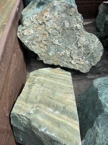 Ландшафтные глыбы зелёные 200-500 килограмм купить в Верхнем Уфалее