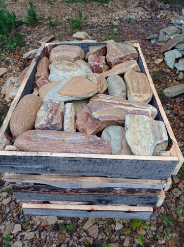 Златолит жёлтый, жёлто-зелёный глыбки и валуны для ланшафтного дизайна купить в Верхнем Уфалее