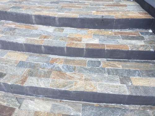 Плитка из Златолита Уральского для лестницы купить в Верхнем Уфалее