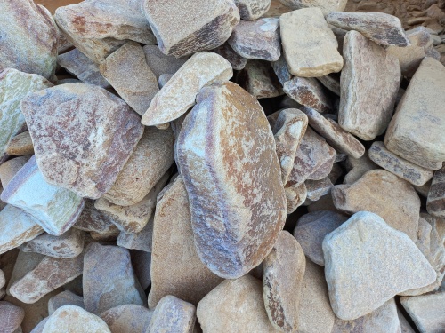 Златолит жёлтый, жёлто-зелёный глыбки и валуны для ланшафтного дизайна купить в Верхнем Уфалее