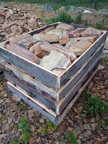 Златолит жёлтый, жёлто-зелёный глыбки и валуны для ланшафтного дизайна купить в Верхнем Уфалее