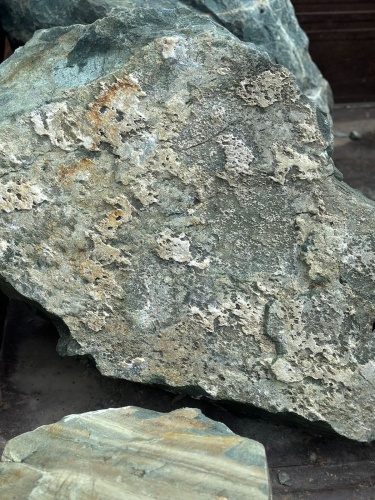 Ландшафтные глыбы зелёные 200-500 килограмм купить в Верхнем Уфалее