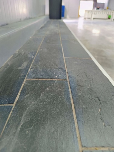 Плитка чёрная из натурального камня фасадная 30 см * 5 см, толщина 7 мм -30 мм купить в Верхнем Уфалее